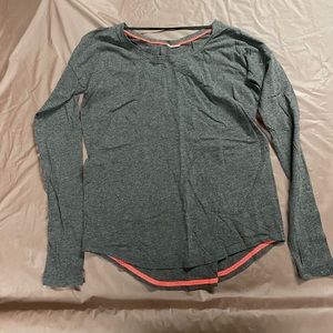 Under Armour long sleeved shirt